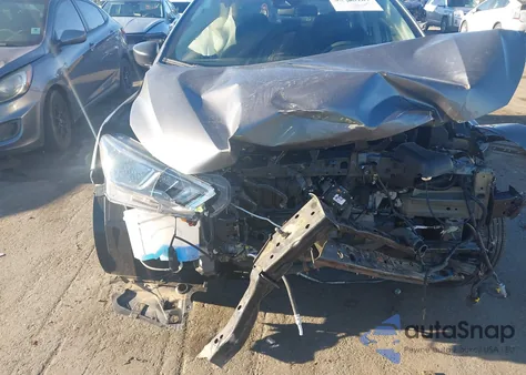 2021 Nissan Versa S 5-Speed Manual Transmission z USA, uszkodzony, nr VIN 3N1CN8BVXML881209